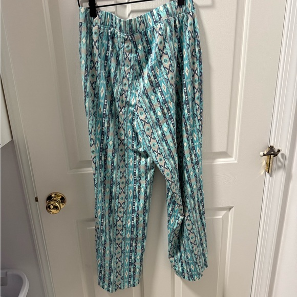 Denim&Co Multicolor Patterned Capris - Picture 4 of 4